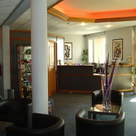 Hotel Le Saint Aubin 3*