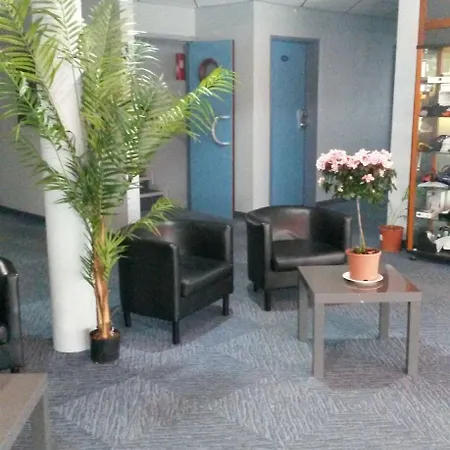 圣欧班酒店 酒店 古尔奈昂布赖