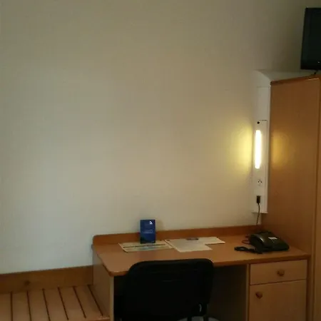 Le Saint Aubin Hotel 3*