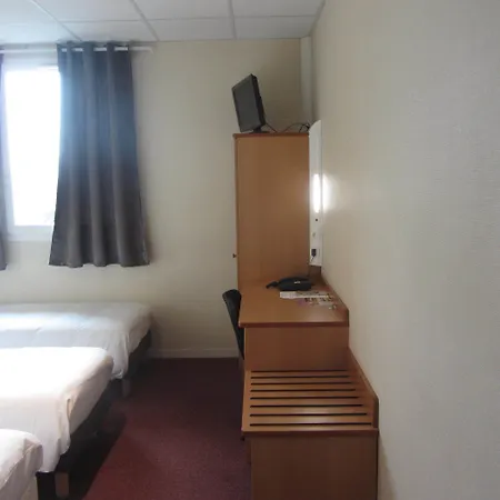 Hotel Le Saint Aubin Gournay-en-Bray