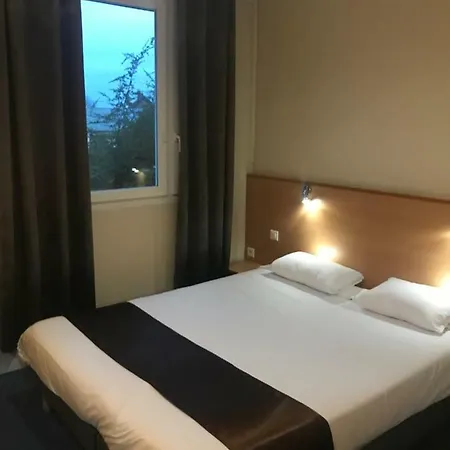 圣欧班酒店 古尔奈昂布赖