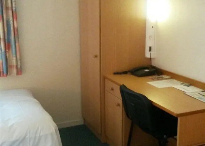 Le Saint Aubin Hotel 3*