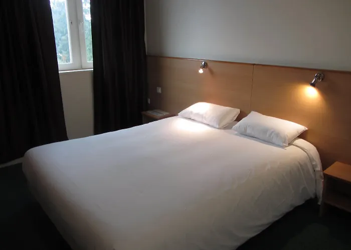 Hotel Le Saint Aubin 3*