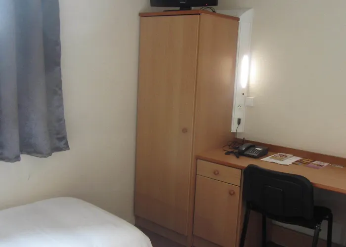 Le Saint Aubin Hotel 3*